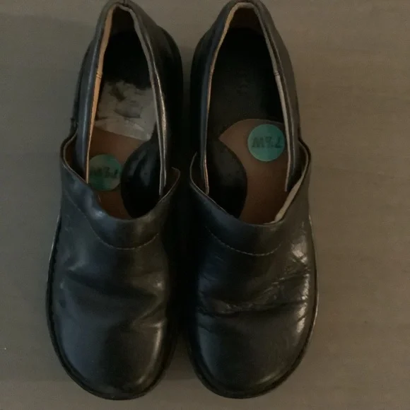 Born brand Womens loafer style black shoe, 7 1/2 W, leather upper & linings - Picture 7 of 7